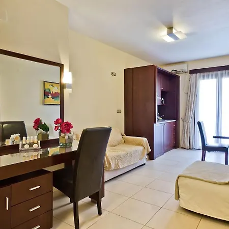 Hotel apartamentowy Socrates & Karpatos