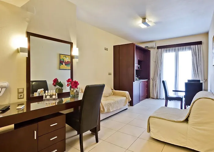 Aparthotel Socrates & Karpathos Town (Pigadia)