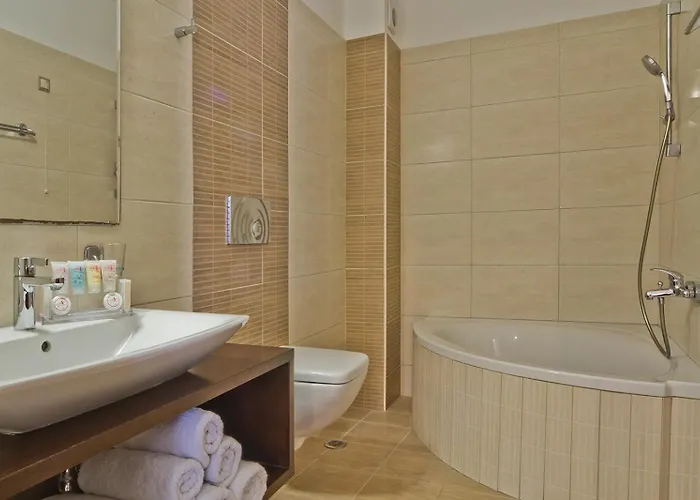 Aparthotel Socrates & 4*